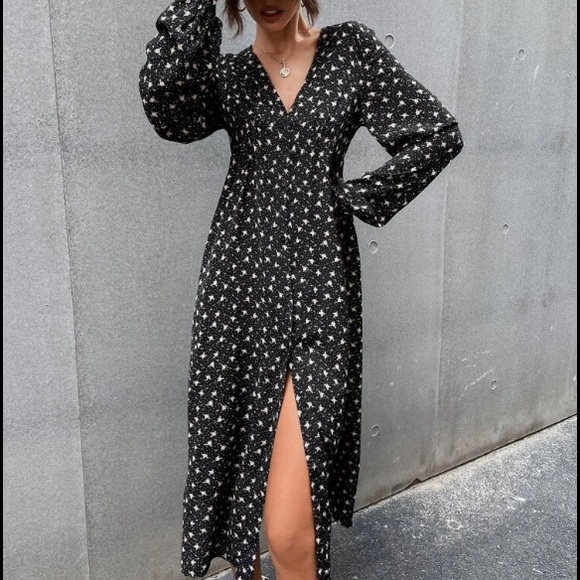 SHEIN Dresses & Skirts - Printed lantern sleeve dress